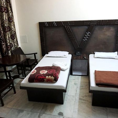 Hotel Venus International New Delhi Ngoại thất bức ảnh
